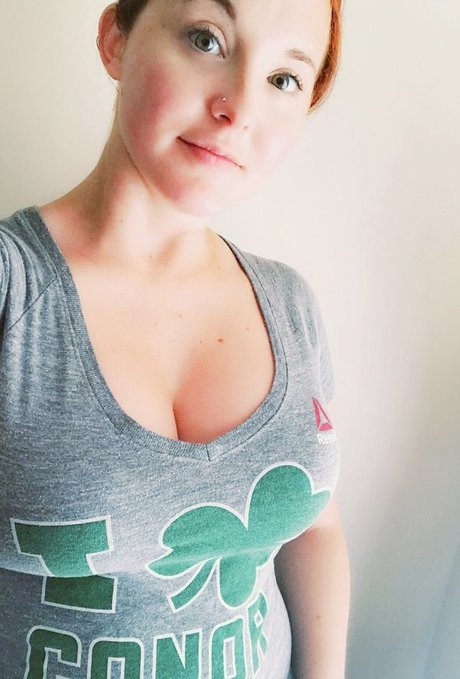 Aureylian nudes star gallery