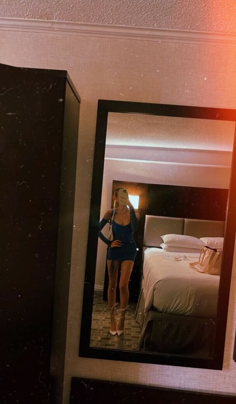 sophia ilysm sexy model galleries