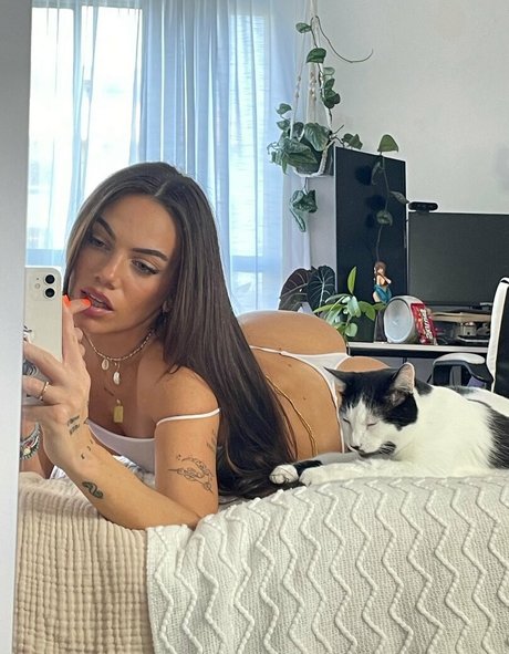 lesbian anal onlyfans art nude gallery