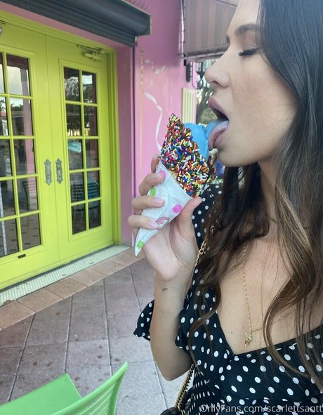 ScarlettSantt actress images