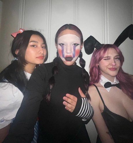 social media influencer onlyfans free nude images