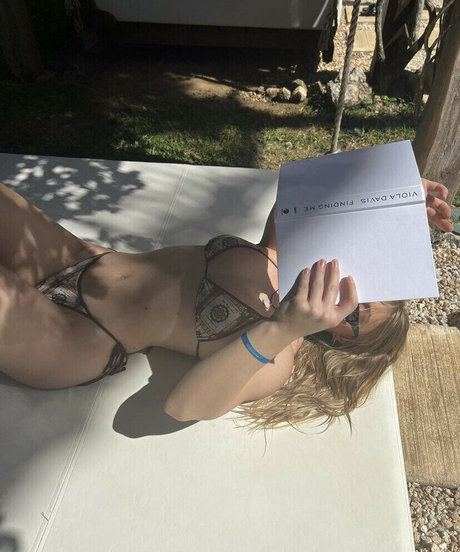 katecraigwellness model beautiful picture