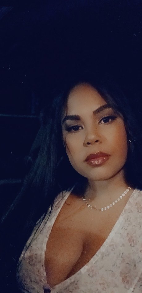 Puertorrican Summer top model image