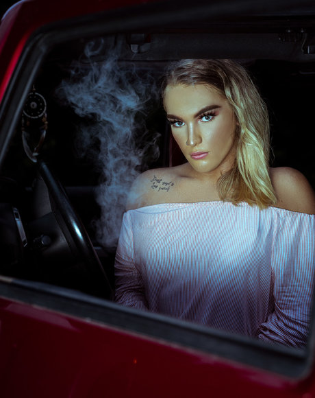 Devon Henderson star naked photo