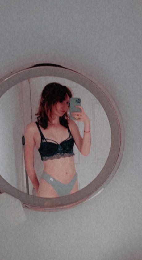 Ev Bunny high quality pornstar images