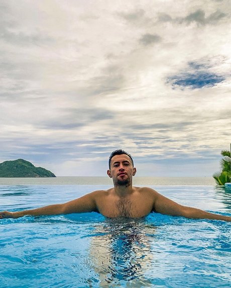 Rooi pretty actress archive