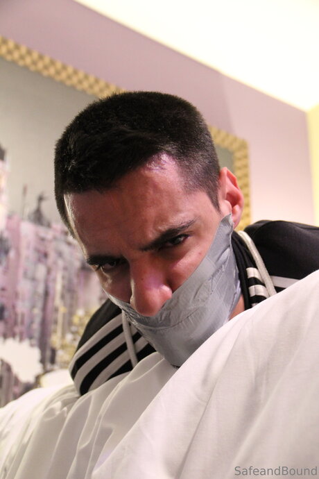 Safe and Bound high quality pornstar photos