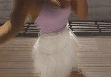 tuvas03 naked pornstar pic