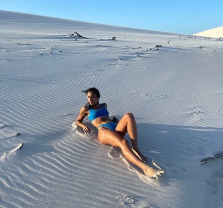 lucielebrn star top pictures