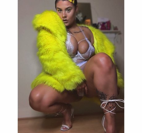 big tits brunette onlyfans art nude picture