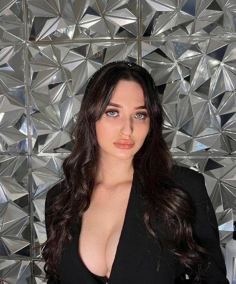 alla mayorovaa model top pic