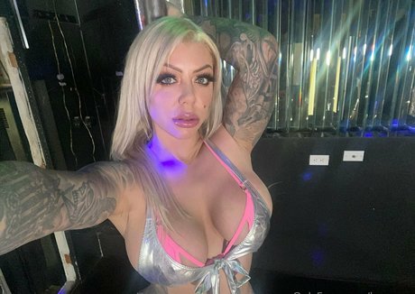 top onlyfans hot nude pic