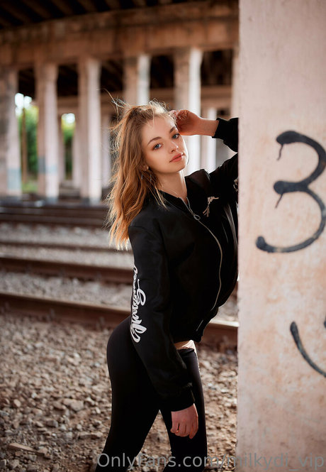 milkydi vip porn actress images