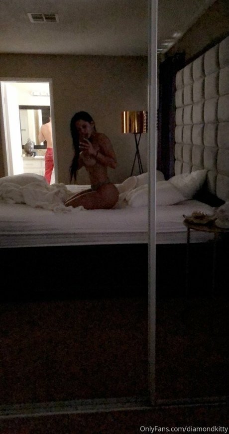 Diamond Kitty naked pornstar galleries