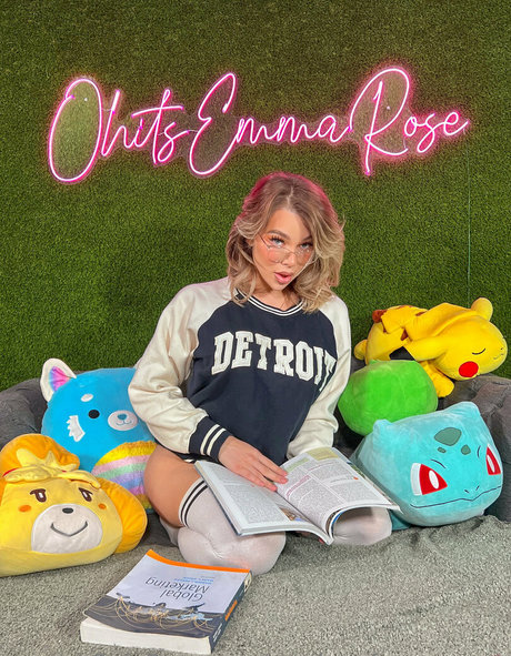 gardenofemmarose model nude pic