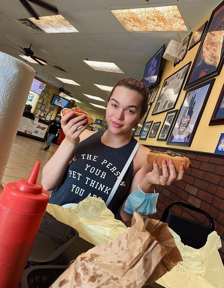 gardenofemmarose model pornographic gallery