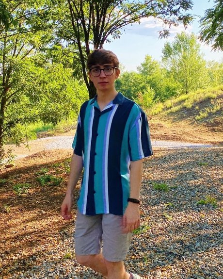 justme nude actress picture