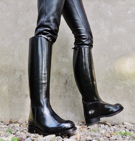Riding Boots free model pic