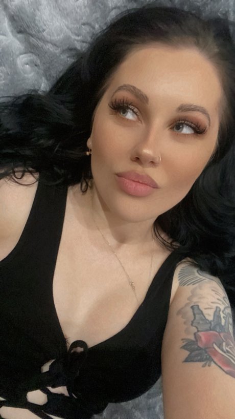 Only yours truly erotic model image