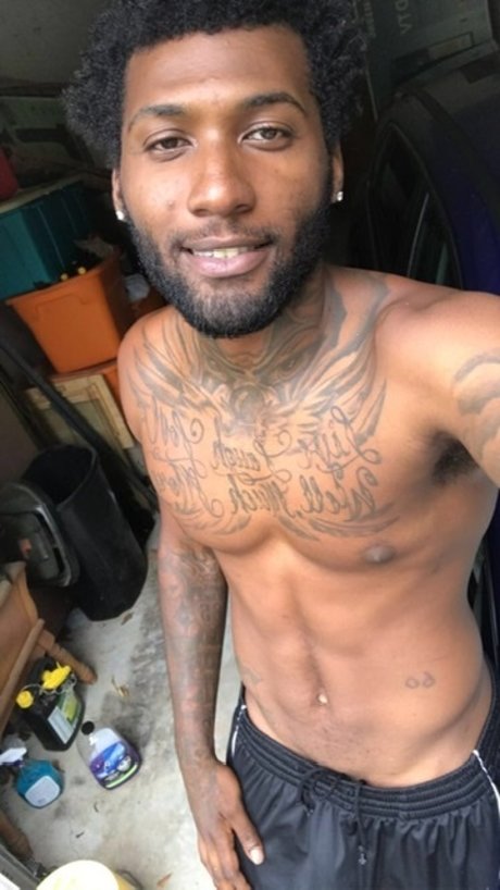 SirGrip naked pornstar pictures