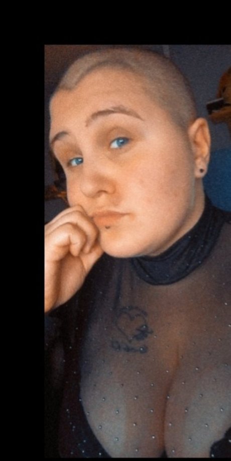 Helena E star beautiful picture