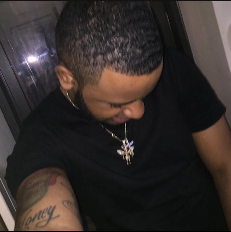 Meachieee sexy model pics