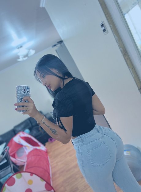 Karolina_ pornstar pretty archive