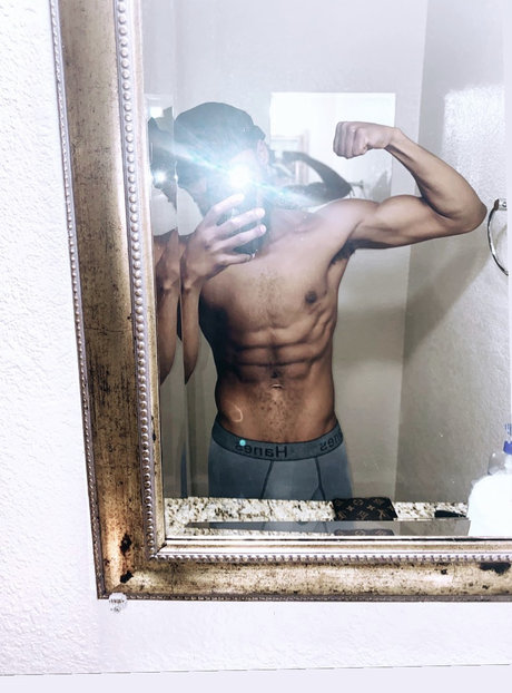 Kingkongxxl star nudes pics