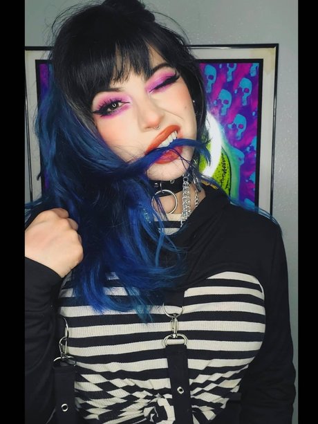 asian young onlyfans hot sexy pic