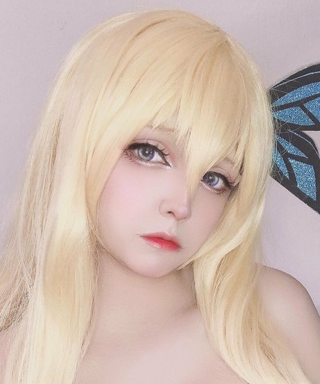 Shiinukicos nudes model pic