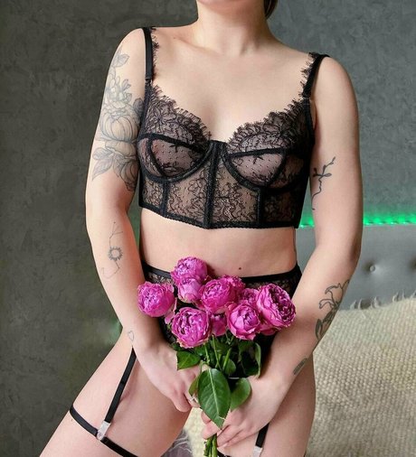 big tits lesbians onlyfans nice photo