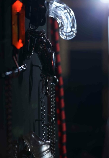 mistressalexandra naked actress pics