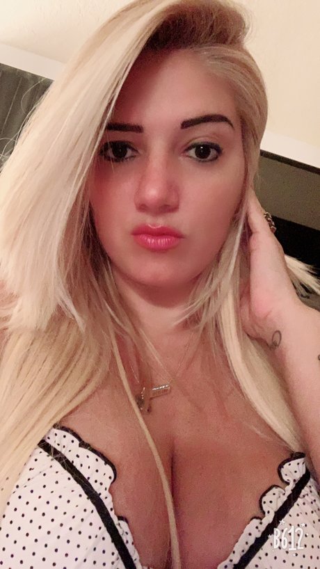 Mariana Cordeiro star high quality pic