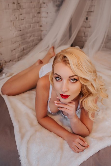 behind onlyfans perfect photo