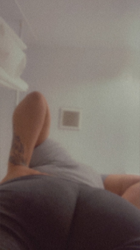 _lutty Queen_ pretty pornstar image