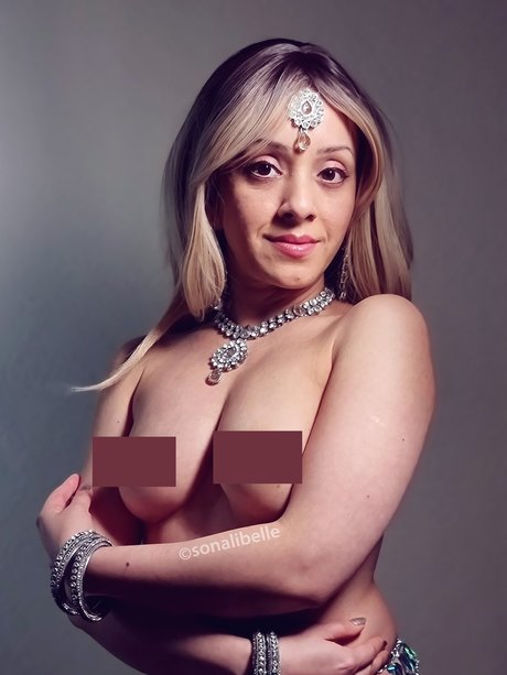 Sonali Belle VIP_ pretty actress picture