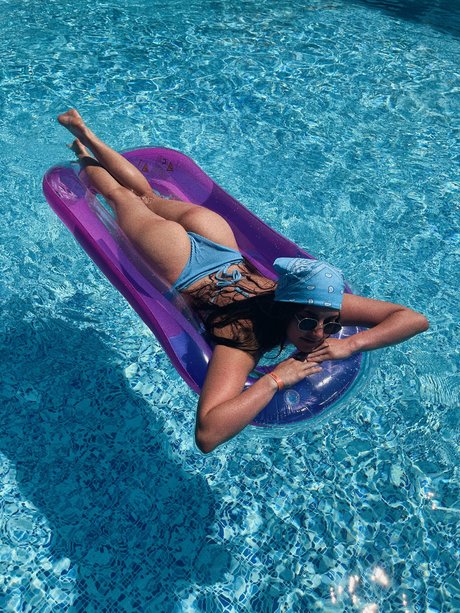 Juliia pretty actress photo