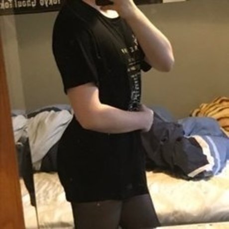 _Vee the Trap_ star nude picture