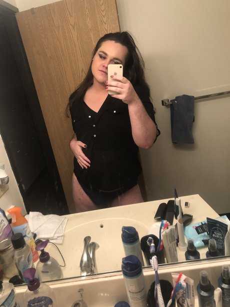 chubby nerd onlyfans sexy picture