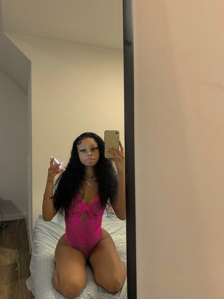 mariemella pornographic star photo