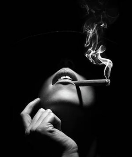 QueenE model perfect photos