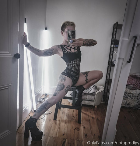 curvy naked onlyfans hot sexy gallery