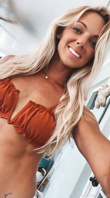 hottest young onlyfans adult photo