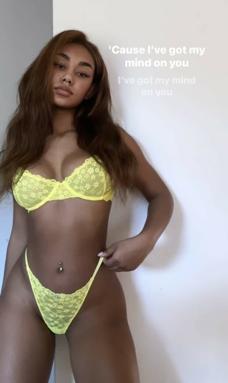 short teen onlyfans nude image