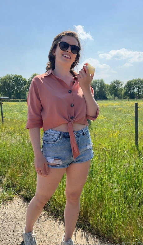 milf pantyhose onlyfans art nude images