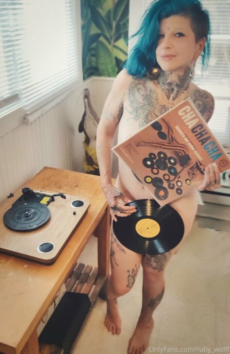 ruby wolff model pretty gallery