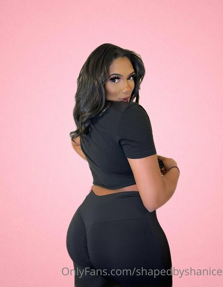 shapedbyshanice model pornographic image