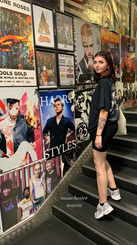 skinny brunette onlyfans free nude photo