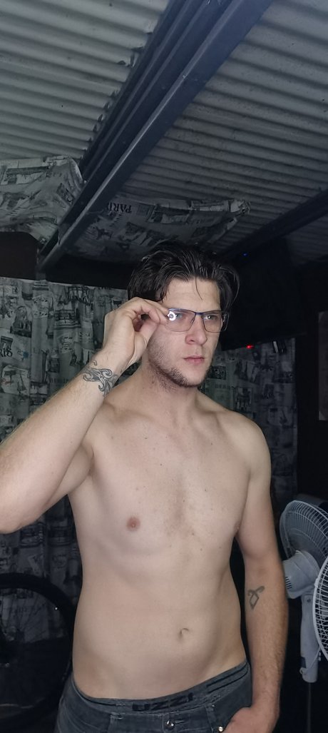 Mysticaljace adult model pic