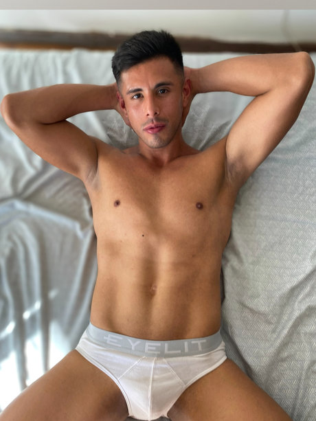 _Fran model naked img